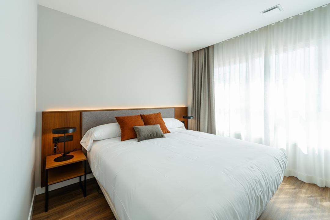 Apartamentos 2H Living Леон Екстер'єр фото